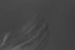 Snowbirds_acrobatics