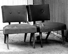 Please_take_your_seat_2