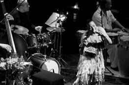 Dee_dee_bridgewater_at_jazz_alley