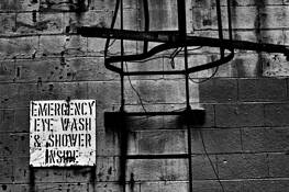Emergency_station