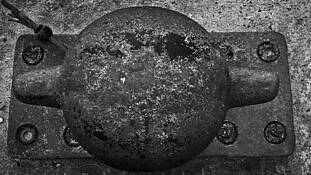 Mooring_post