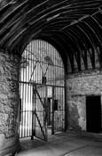 Eastern_state_penitentiary_arch