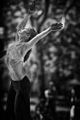 Dancers_in_the_park_4