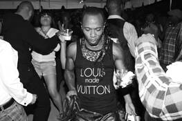 Curtis_in_the_middle
