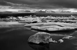 Glacial_pool