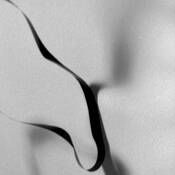 Ribbon_and_paper
