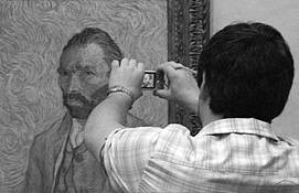 Man_and_painting