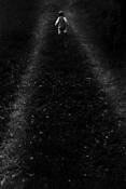 I_walk_alone