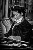 Naxi_weaver
