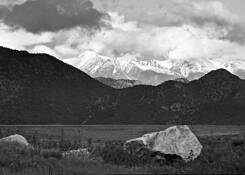 Sangres_from_royal_gorge
