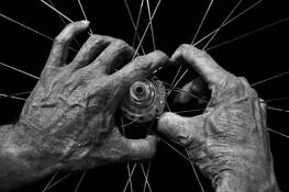 Tensioning_spokes