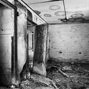 The_abandoned_bath_house