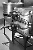 Hearst_kitchen__san_simeon_ca__2003