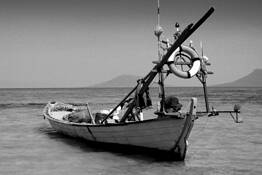 Fishing_boat_1