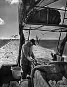 Shrimper_at_sea