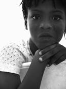 Little_girl_waiting