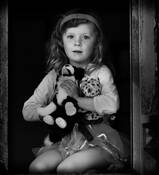 Girl_in_the_window