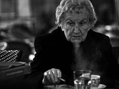 Lady_with_a_cigarette