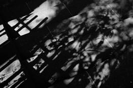 Presence_in_between_05