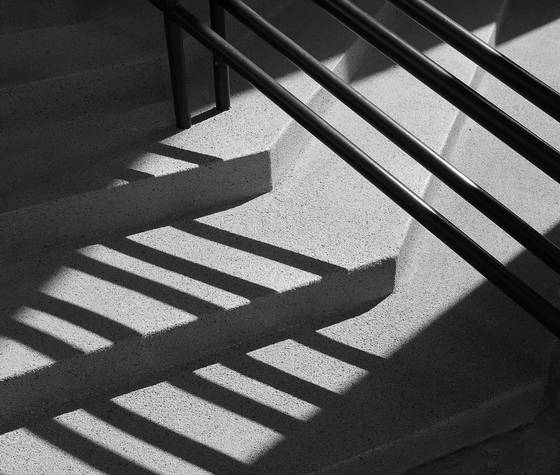 Courtroom_steps_2