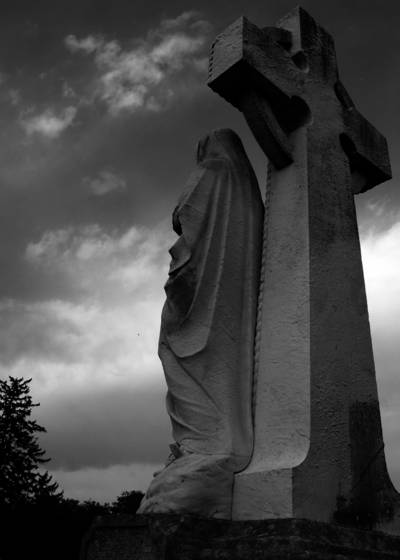 St_mary_cemetery