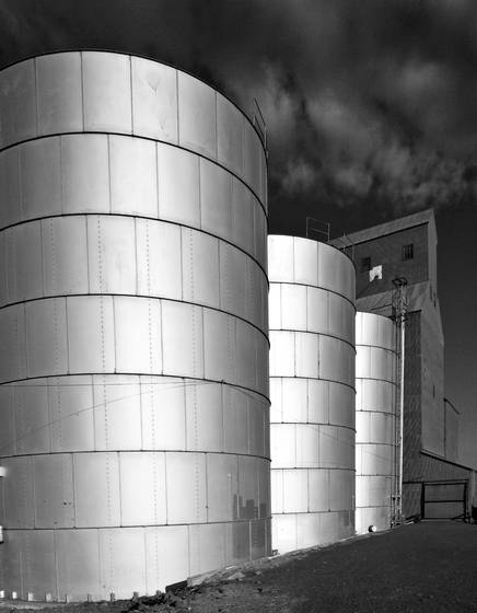 Grain_elevators_1