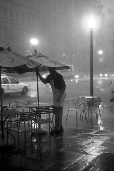 Afternoon_rain_on_17th_street