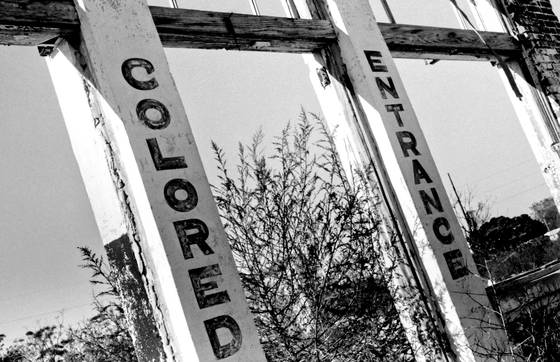 Colored_entrance
