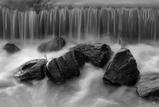Winter_waterfall