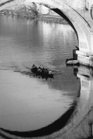 Circle_on_the_river