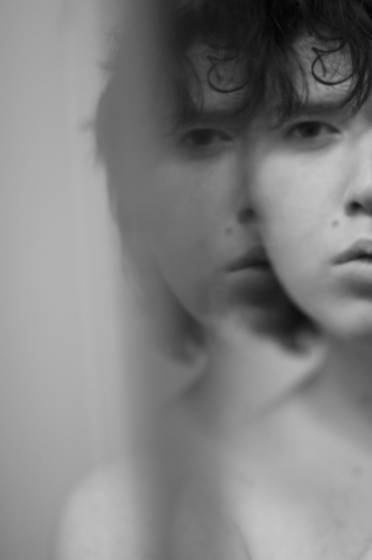 Reflection_of_a_kiss
