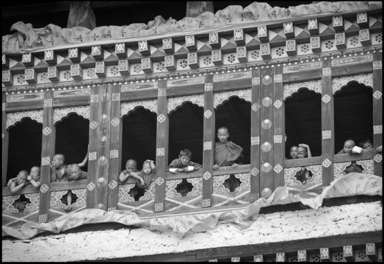 Monks_at_window