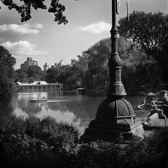 Bethesda_terrace_and_lake
