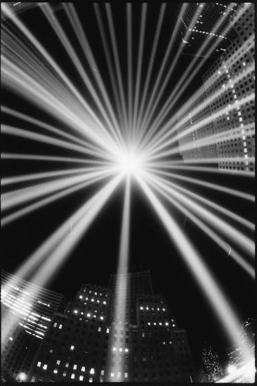 Tribute_in_light