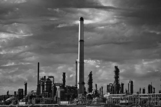 Refinery_and_clouds