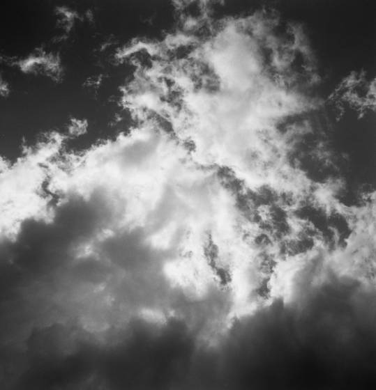 Drifting_clouds