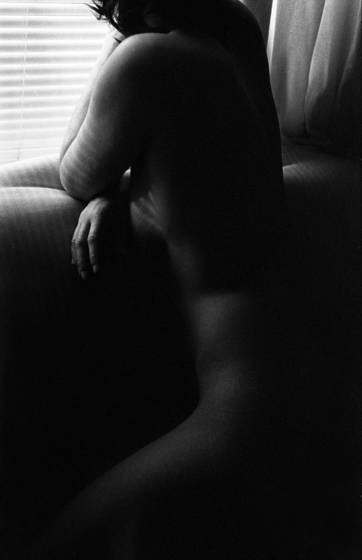 T_by_the_window