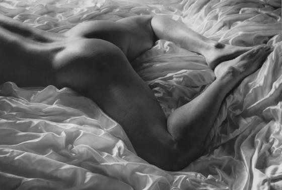 Nude_on_satin