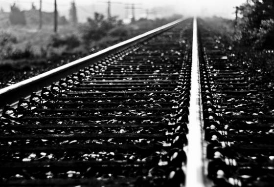Railroad_tracks