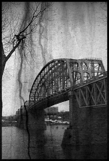 Spanning_the_ohio