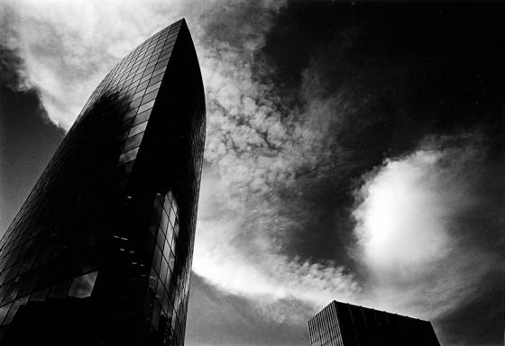 Phoenix_insurance_building__1