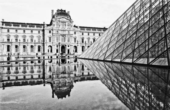 Louvre_plaza