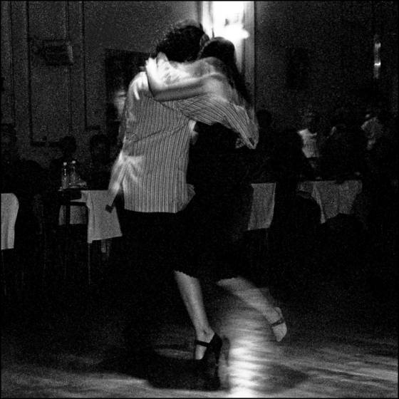 Tango_dancers_2