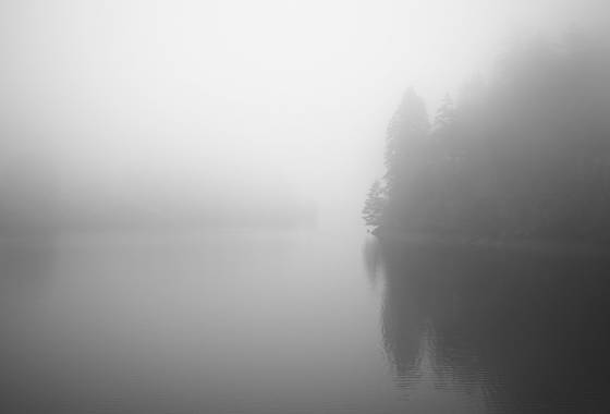 December_lake_fog