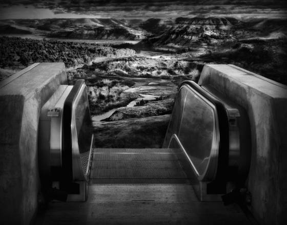 Abandoned_escalator
