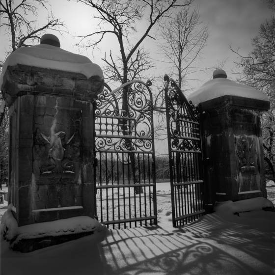 Gates_to_the_light