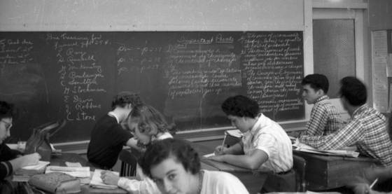 Random_seated_in_class