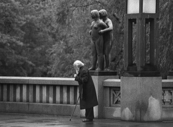 Man_in_rain