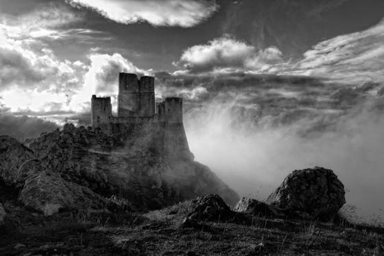 Castle_in_the_clouds