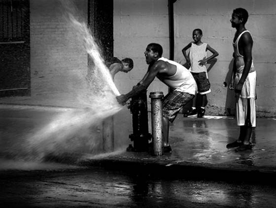 Boys_playing_with_water_hydrant